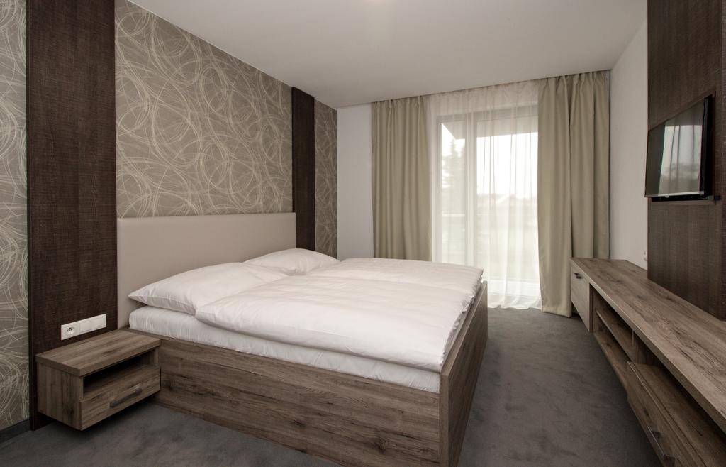 Guest House Frizzante Turčianske Teplice Стая снимка