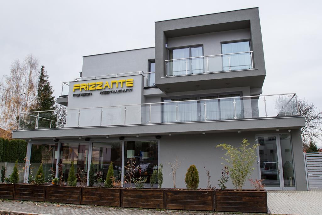 Guest House Frizzante Turčianske Teplice Екстериор снимка